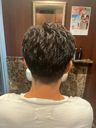 ショート パーマ メンズ 寺本 竜也のヘアスタイル