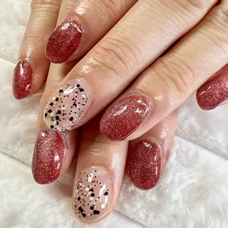 ネイル キャンアイドレッシー六本木店所属・MIKA／耳ツボ ／マグネットネイルのネイルデザイン