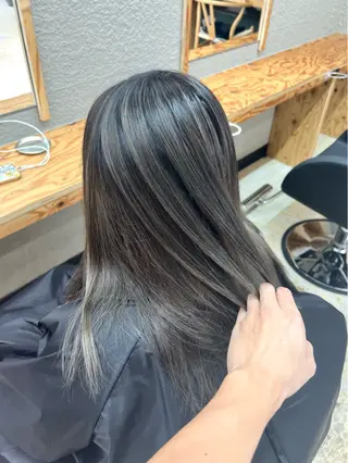 セミロング カラー 💖梅田レイヤー💖 副店長Tsubasaのヘアスタイル