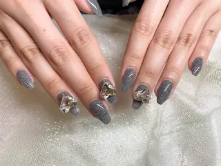 ネイル Roi〈ロワ〉 Minakoのネイルデザイン