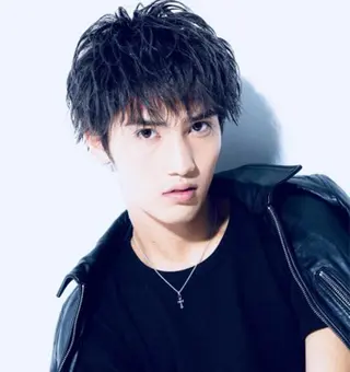 ショート パーマ 🌈似合わせカラー 🌈もりななこ🧡のヘアスタイル