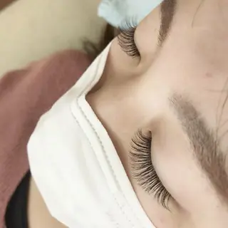 マツエク・マツパ ノーファンデの樹所属・宇治 名帆子のマツエク・マツパデザイン