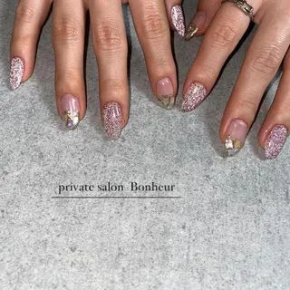 ネイル BONHEUR Annaのネイルデザイン