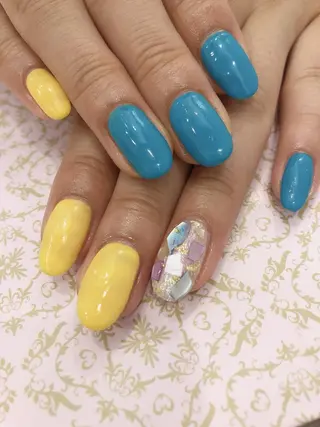 ネイル Piacere所属・Piacere 絵美のネイルデザイン