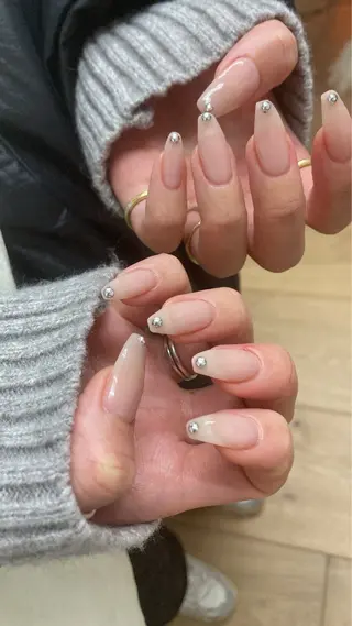 ネイル nailsalon　hue所属・小山 羽奈のネイルデザイン