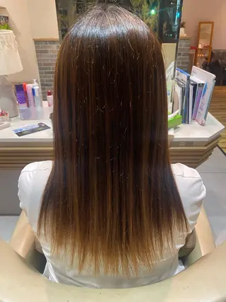 ロング 岡本 梨沙のヘアスタイル