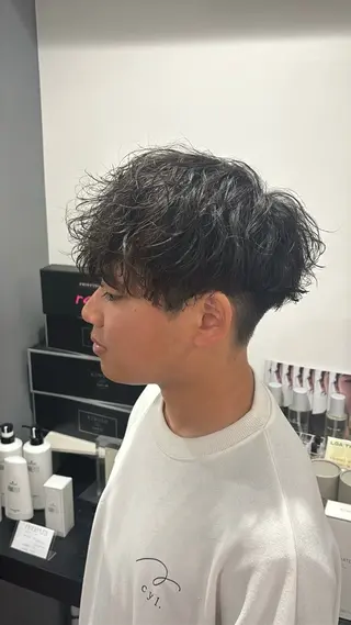パーマ メンズ りんと/メンズ特化/ フェード×パーマのヘアスタイル