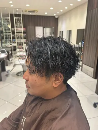 ショート パーマ メンズ メンズ専門 米山諒✂️のヘアスタイル