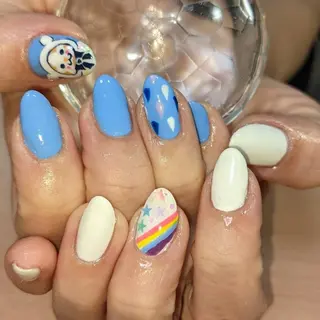 ネイル フラワー ムーンのネイルデザイン