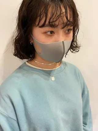 ショート パーマ ヘアアレンジ satsuki 暖色・ブラウンカラーのヘアスタイル