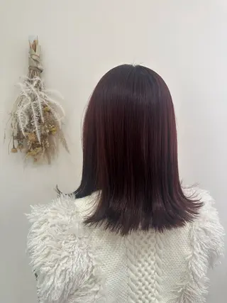 セミロング カラー タイトボブ個性派カラ ーAKANEのヘアスタイル
