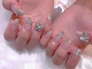 ネイル VIVIAN リサのネイルデザイン