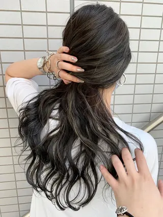 ロング カラー mimiiy梅田 中崎町ハイトーンのヘアスタイル