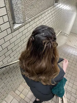 セミロング アールバイニーナ所属・R by NINA アールバイニーナのヘアスタイル