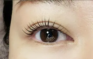 マツエク・マツパ Eyelash salon AVERY所属・四条烏丸  AVERYのマツエク・マツパデザイン