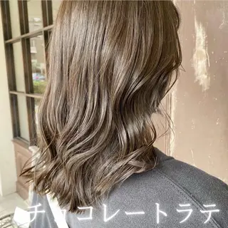 セミロング カラー 川越 輝梨奈のヘアスタイル