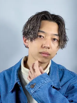 セミロング パーマ ヘアアレンジ メンズ 理容シャイニー　中里店所属・櫻井 亮汰のヘアスタイル
