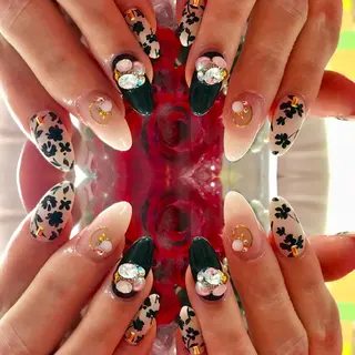 ネイル Grazie AMOREのネイルデザイン