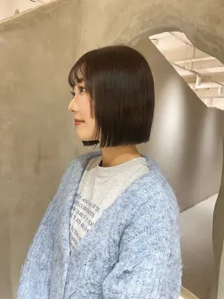 ミディアム カラー effect横浜所属・切りっぱなしボブ/ 艶カラー/綾莉のヘアスタイル