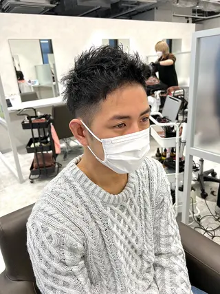 ショート カラー パーマ メンズ kiitos所属・関西センターパート メンズモデル募集のヘアスタイル
