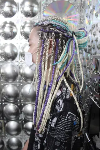 ロング カラー ヘアアレンジ haco+所属・🌈派手髪エクステ ブレイズ🌈ひろとのヘアスタイル