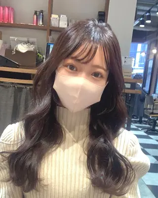 ロング ブリーチなしダブル/ レイヤーカット 小棹のヘアスタイル