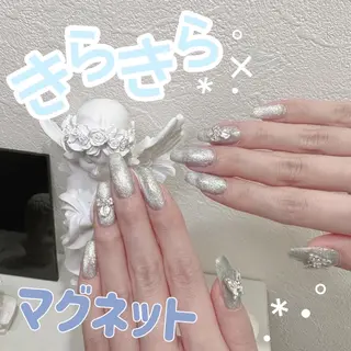 ネイル R nail salon新宿三丁目店所属・R nailのネイルデザイン