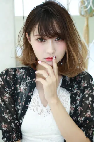 ミディアム カラー パーマ 小顔カット✨ 透明感カラー/村上のヘアスタイル