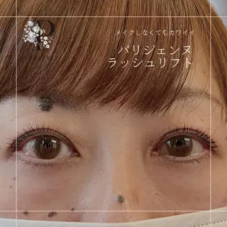 マツエク・マツパ 新井 絵美の眉毛・アイブロウイメージ