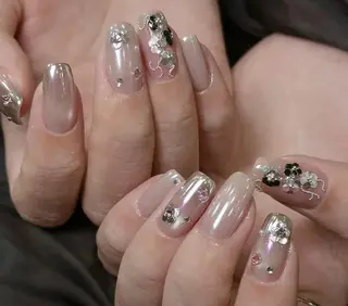 ネイル Pure&Rich Nailのネイルデザイン