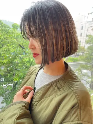 ショート 🌊トガシカイト /ショート白髪ぼかしのヘアスタイル