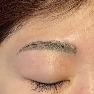 アイブロウ 𝐫𝐚𝐢 𝐧𝐚𝐢𝐥の眉毛・アイブロウイメージ