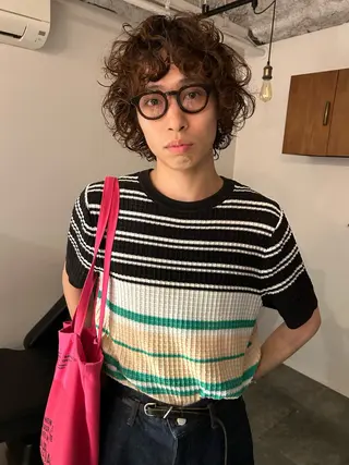 ミディアム パーマ メンズ Loom.所属・村上雅人 ナチュラルモードのヘアスタイル