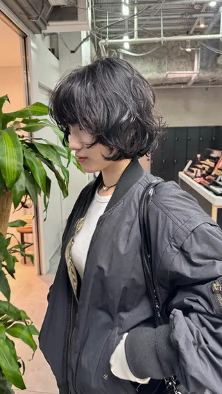 ミディアム パーマ 小田 晃瑛のヘアスタイル