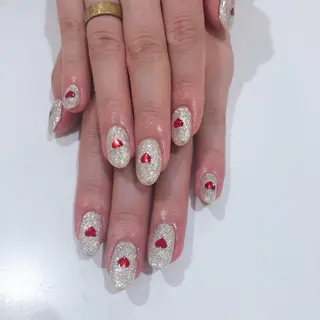 ネイル 矢崎 千春のネイルデザイン