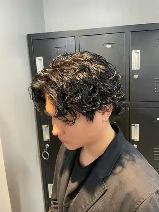 ショート パーマ メンズ Ameri 新宿所属・新宿/透明感カラー/ 髪質改善/桜良のヘアスタイル