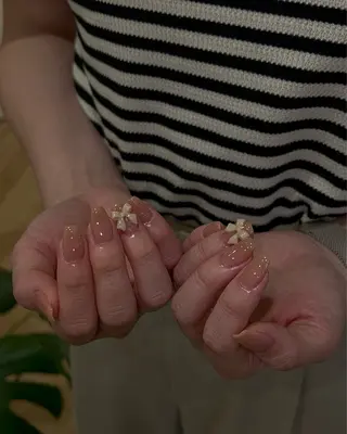 ネイル Nes.Nail所属・Miyagi Asamiのネイルデザイン