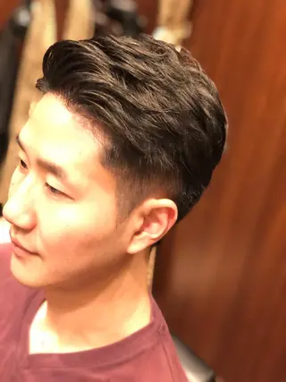 ショート ヒロ銀座バーバーショップ難波店所属・縮毛矯正/パーマ 宮河 惇💈のヘアスタイル