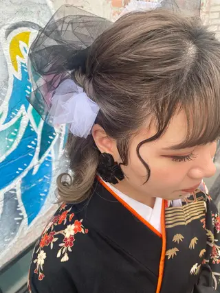 セミロング ヘアアレンジ 新谷 桃子のヘアスタイル
