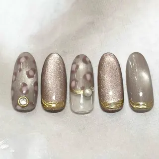 ネイル TOPAZ恵比寿所属・Tsuno Nagisaのネイルデザイン