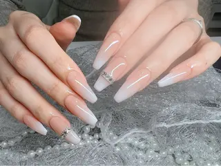 ネイル More Glam 池袋東口店のネイルデザイン