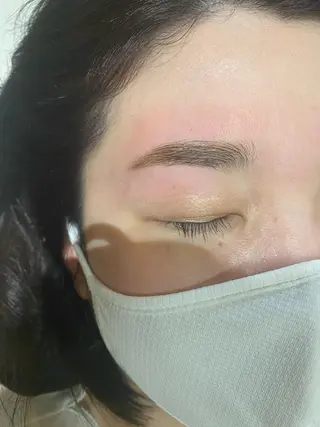 アイブロウ MATIZ ヒサヤマのヘアスタイル