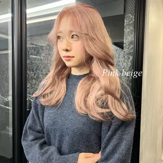 ロング カラー シールエクステ特化 ハイトーン、NANAのヘアスタイル