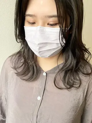 セミロング カラー 沢田 瞳のヘアスタイル