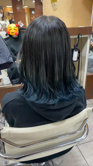 ミディアム カラー ヘアアレンジ HAIRSALONLOOP所属・川上 麻梨阿のヘアスタイル