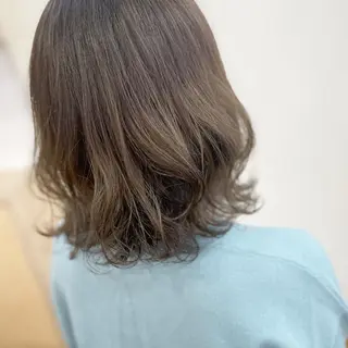 ミディアム カラー パーマ 荒木 ひろかのヘアスタイル