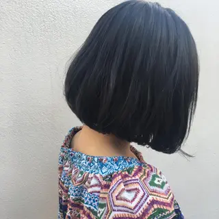 ミディアム カラー THE DAY所属・AKI HASHIMOTOのヘアスタイル