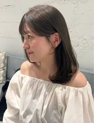ミディアム 峯田 優花のヘアスタイル