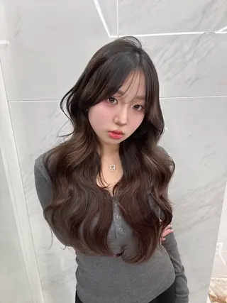 ロング kiti SAKAE所属・福間克徳/顔まわり /レイヤーカットのヘアスタイル