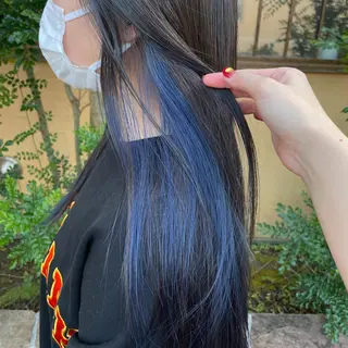 ロング カラー 川元 汐音のヘアスタイル